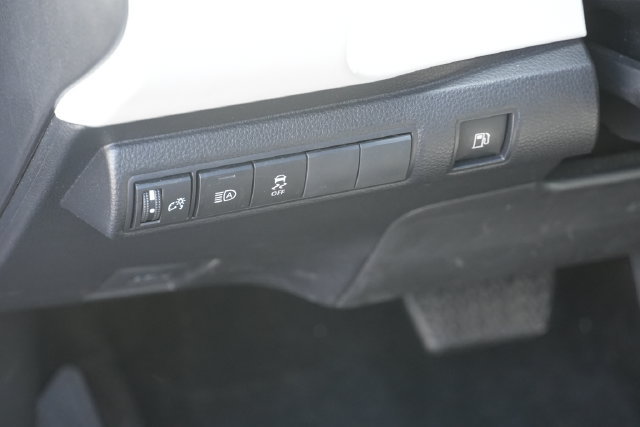 Used 2025 Toyota Corolla SE FWD image 23