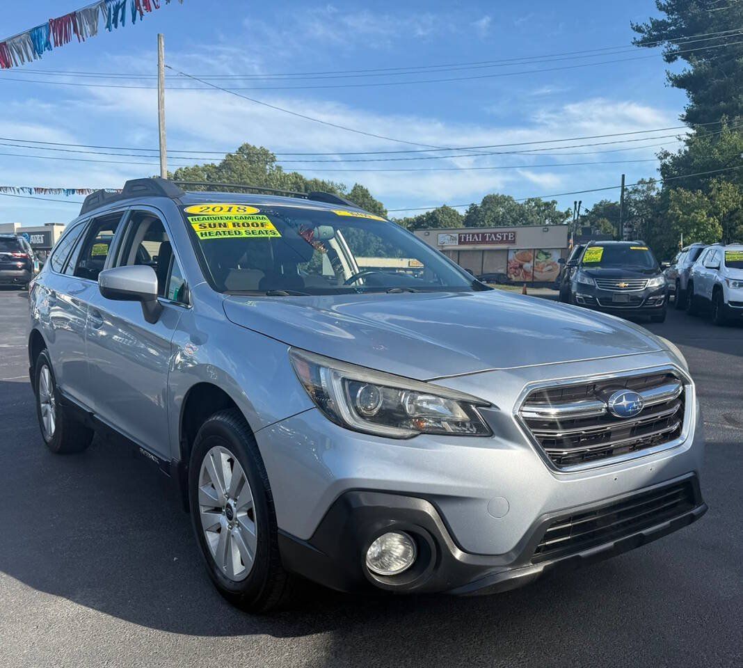 Used 2018 Subaru Outback 2.5i Premium AWD/4WD image 3