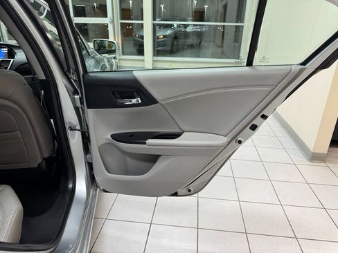 Used 2014 Honda Accord EX-L image 47