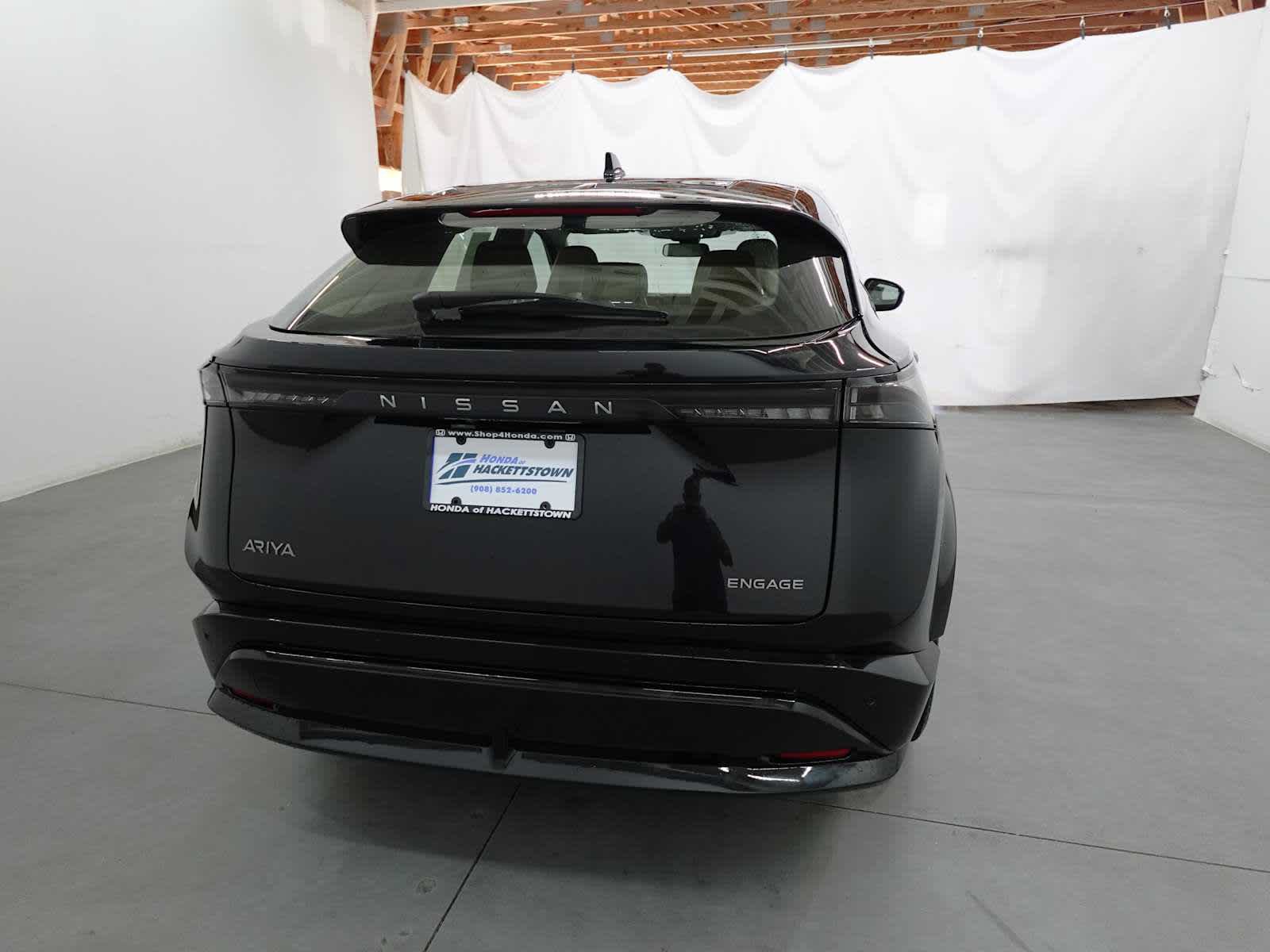 Used 2023 Nissan Ariya FWD image 5