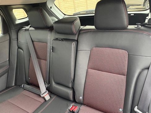 New 2025 Nissan Kicks SR image 23