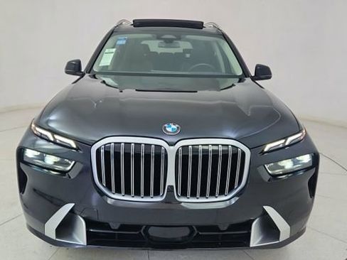 Used 2026 BMW X7 xDrive40i image 13