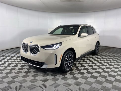 New 2026 BMW X3 xDrive30 w/ Premium Package image 3