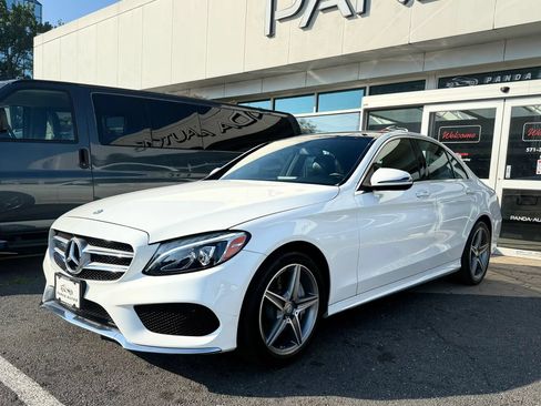 Used 2017 Mercedes-Benz C 300 4MATIC Sedan image 3