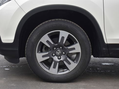 Used 2018 Honda Ridgeline RTL-E image 38