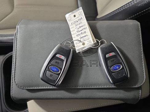 Used 2020 Subaru Forester Limited image 47