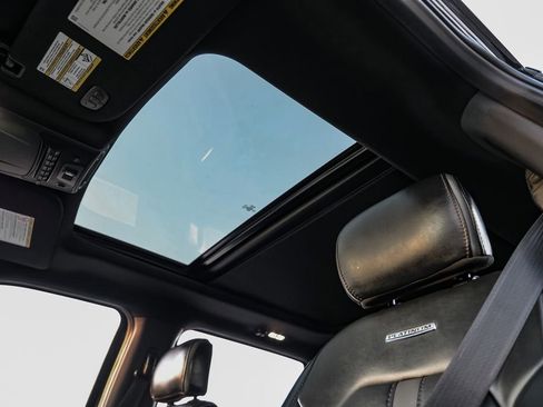 Used 2020 Ford F250 Platinum w/ FX4 Off-Road Package image 22