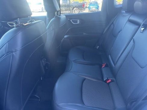 New 2026 Jeep Compass Latitude image 13