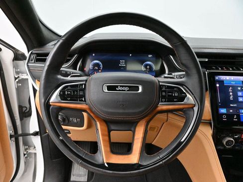 Used 2021 Jeep Grand Cherokee L Summit AWD/4WD image 16