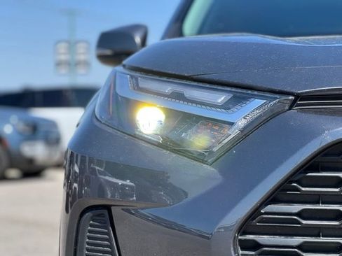 Used 2024 Toyota RAV4 LE AWD/4WD image 12