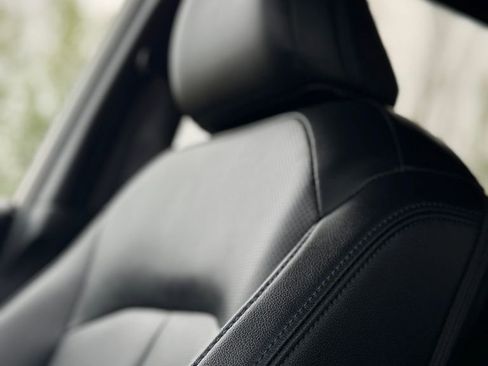 Certified 2025 Subaru Forester Limited image 40