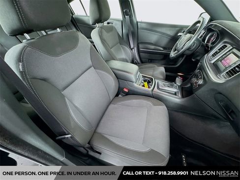 Used 2017 Dodge Charger SE w/ Popular Equipment Group image 25