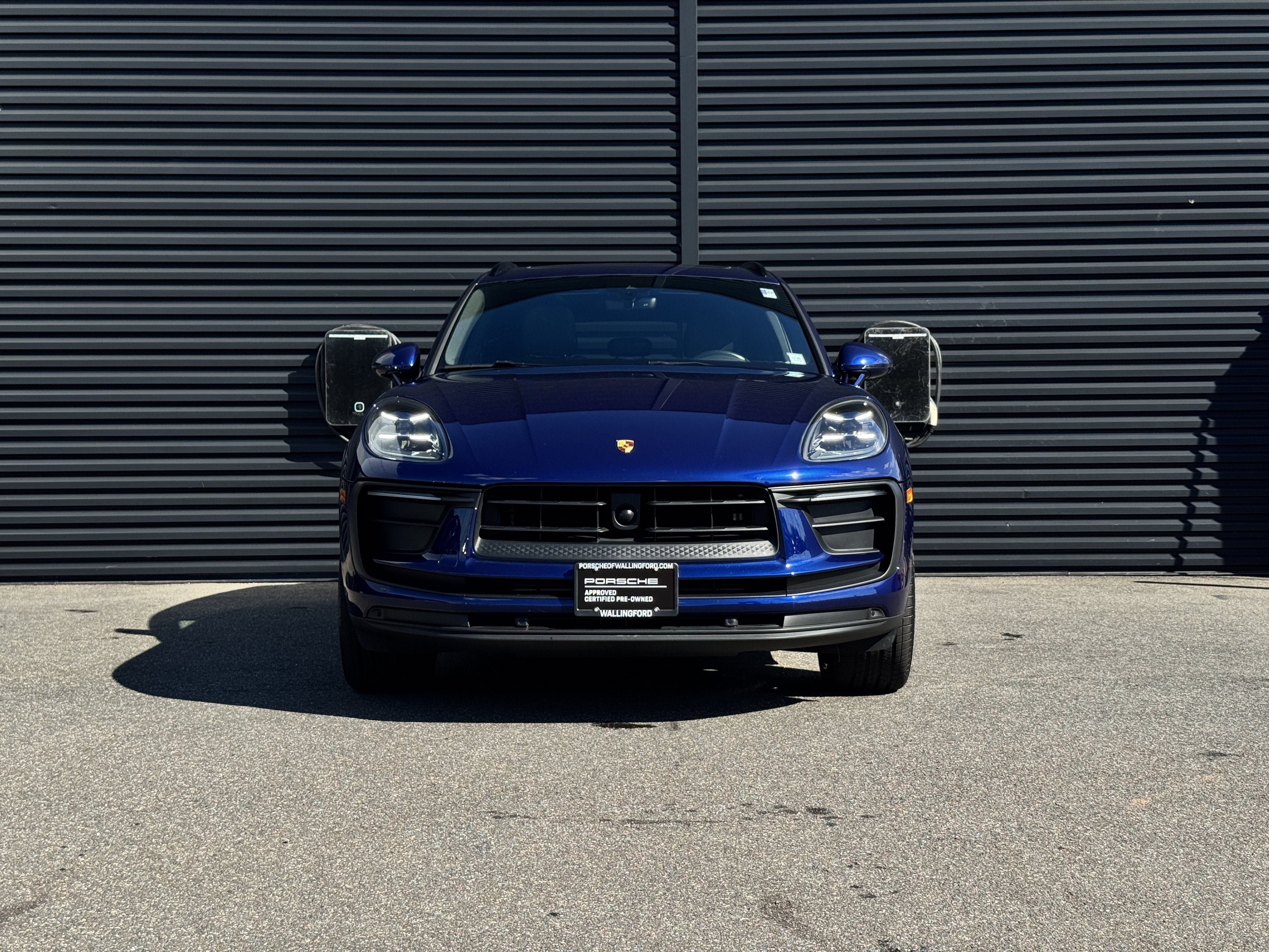 Certified 2023 Porsche Macan AWD/4WD image 12