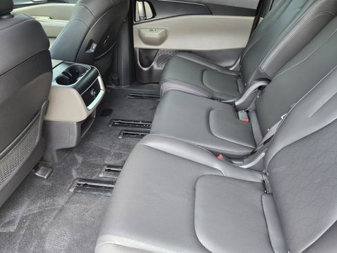 New 2026 Kia Carnival FWD image 22