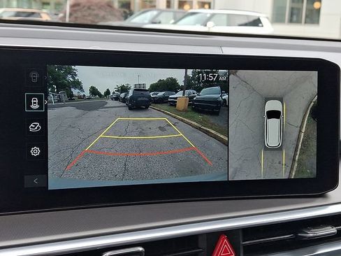 Certified 2025 Kia Sorento SX FWD image 19