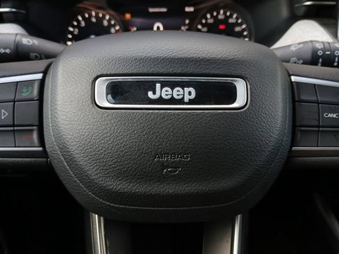 Used 2023 Jeep Compass Sport AWD/4WD image 5