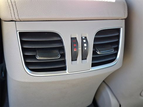 Used 2017 Genesis G80 3.8 image 11