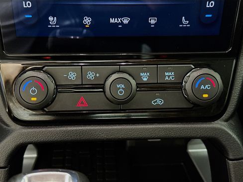 Used 2024 Ford Ranger Lariat w/ Advanced Towing Package image 19