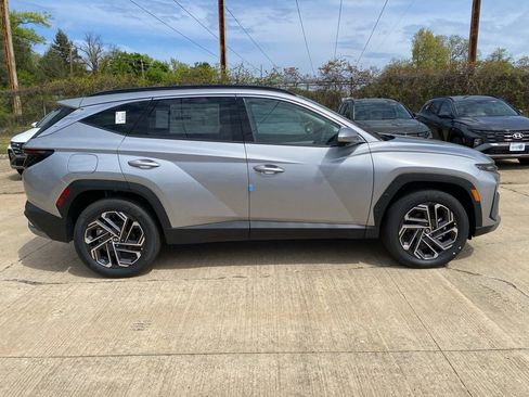New 2026 Hyundai Tucson Limited AWD/4WD image 2
