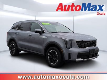 Used 2025 Kia Sorento S