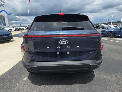 Used 2024 Hyundai Kona SEL AWD/4WD image 7