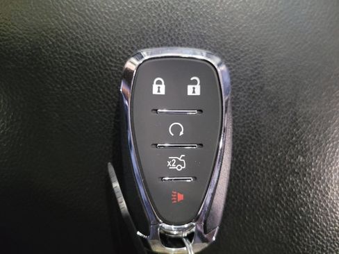 Used 2021 Chevrolet Malibu LS FWD image 32