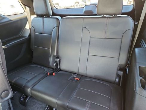 Certified 2023 Chevrolet Traverse RS image 43