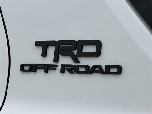 Certified 2025 Toyota 4Runner TRD Off-Road Premium image 9