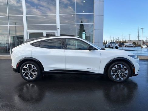 Used 2023 Ford Mustang Mach-E Premium image 8