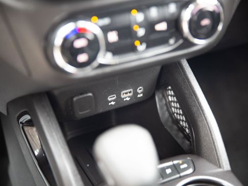 Used 2023 Chevrolet TrailBlazer LT w/ Convenience Package image 15