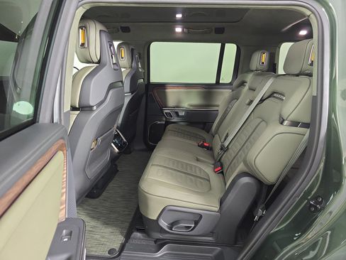 Used 2023 Rivian R1S Adventure image 21