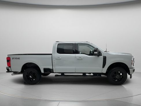 Used 2025 Ford F250 Lariat w/ Lariat Ultimate Package AWD/4WD image 4