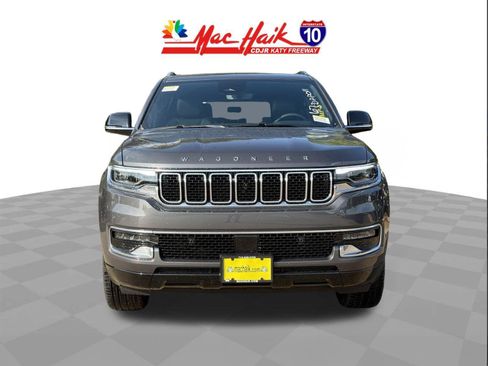 New 2025 Jeep Wagoneer L Series II AWD/4WD image 3