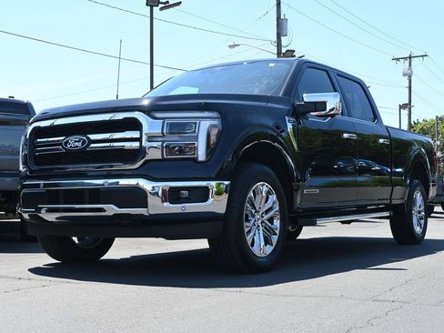 Used 2025 Ford F150 Lariat w/ Equipment Group 501A Mid AWD/4WD image 7