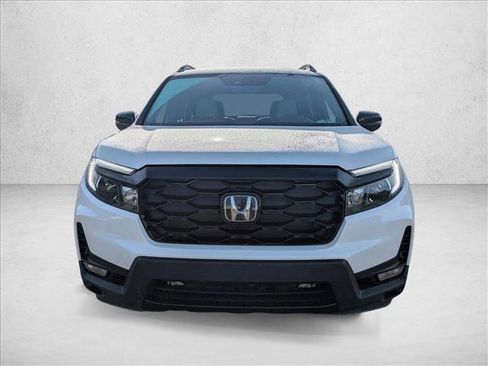 Used 2023 Honda Passport Elite image 2