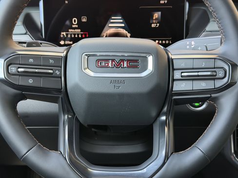 New 2026 GMC Acadia AT4 w/ Luxury Package image 39