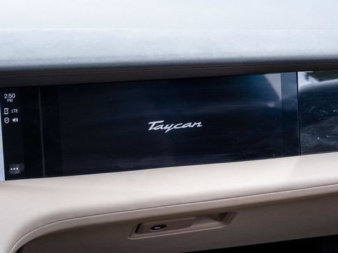 Used 2021 Porsche Taycan RWD image 27