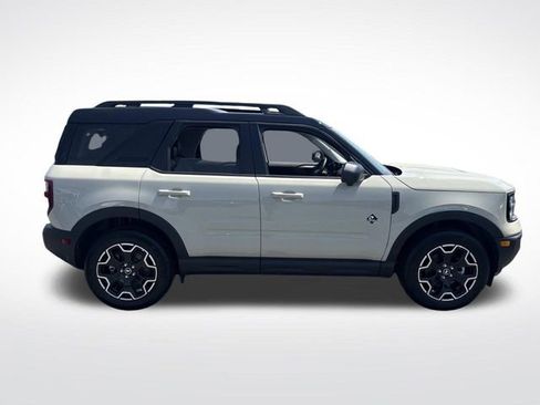 Certified 2025 Ford Bronco Sport Outer Banks w/ Outer Banks Tech Package+ AWD/4WD image 7