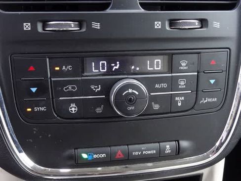 Used 2012 Dodge Grand Caravan Crew w/ Safety Sphere Group FWD image 32