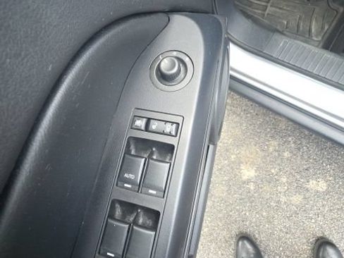 Used 2015 Jeep Patriot Latitude AWD/4WD image 11
