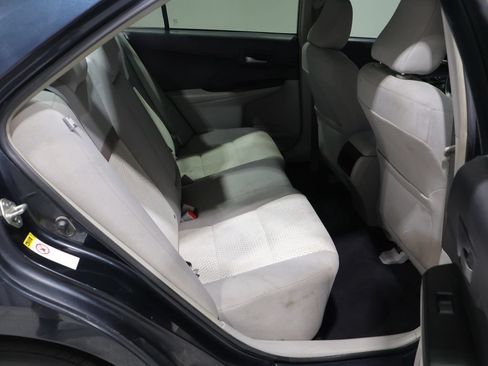 Used 2014 Toyota Camry LE FWD image 20