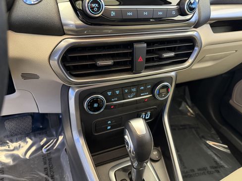 Used 2018 Ford EcoSport SE FWD image 21