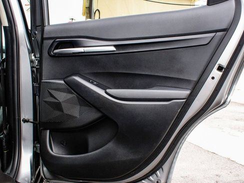 Used 2025 Kia Seltos LX AWD/4WD image 12
