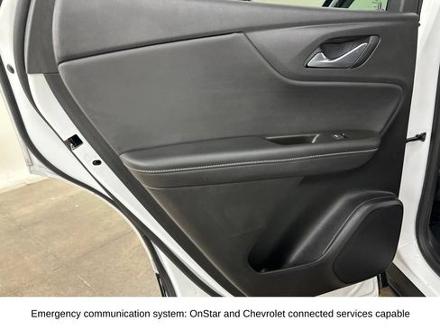 Used 2025 Chevrolet Blazer LT FWD image 31