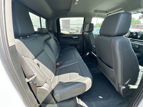 Used 2023 GMC Sierra 1500 SLT w/ SLT Premium Package AWD/4WD image 27
