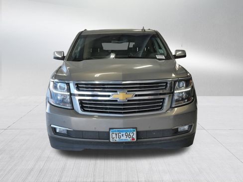 Used 2018 Chevrolet Suburban Premier image 2