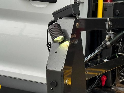 Used 2016 Ford Transit 250 148 Medium Roof RWD image 8