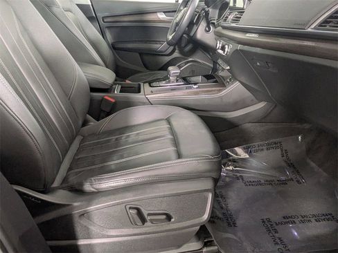Used 2021 Audi Q5 e Premium Plus image 33