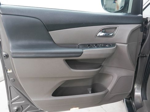 Used 2016 Honda Odyssey EX-L image 22