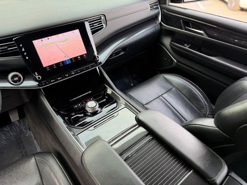 Used 2024 Jeep Wagoneer 4WD image 47